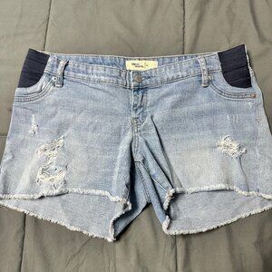 Women's GAP maternity jean shorts